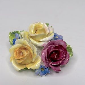 Dorothy Ann 🌺 Vintage Fine Bone China Floral Bouquet Pin Brooch Sold As-Is